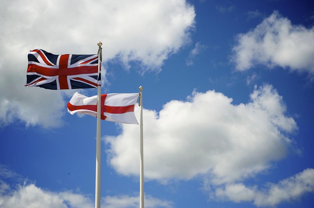 By THOR - Summer Sky in Southsea England, CC BY 2.0, https://commons.wikimedia.org/w/index.php?curid=5057853