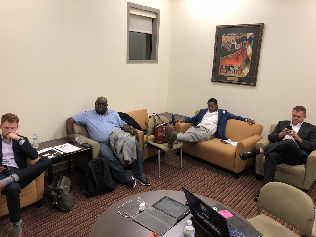 uncropped Florence green room