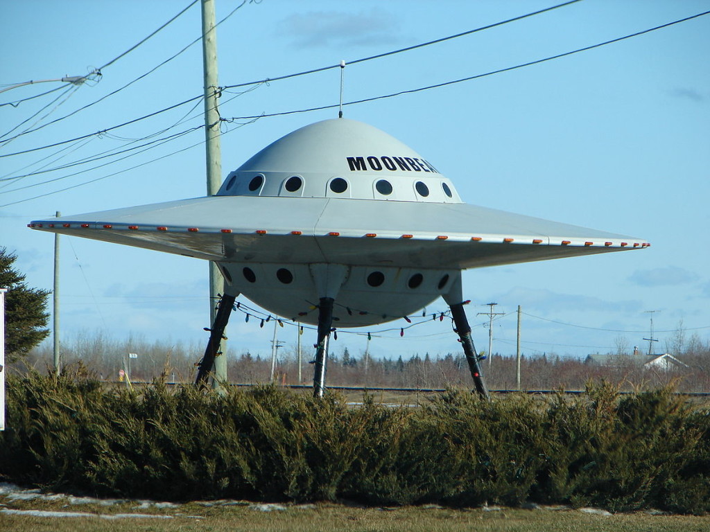 1200px-Moonbeam_UFO